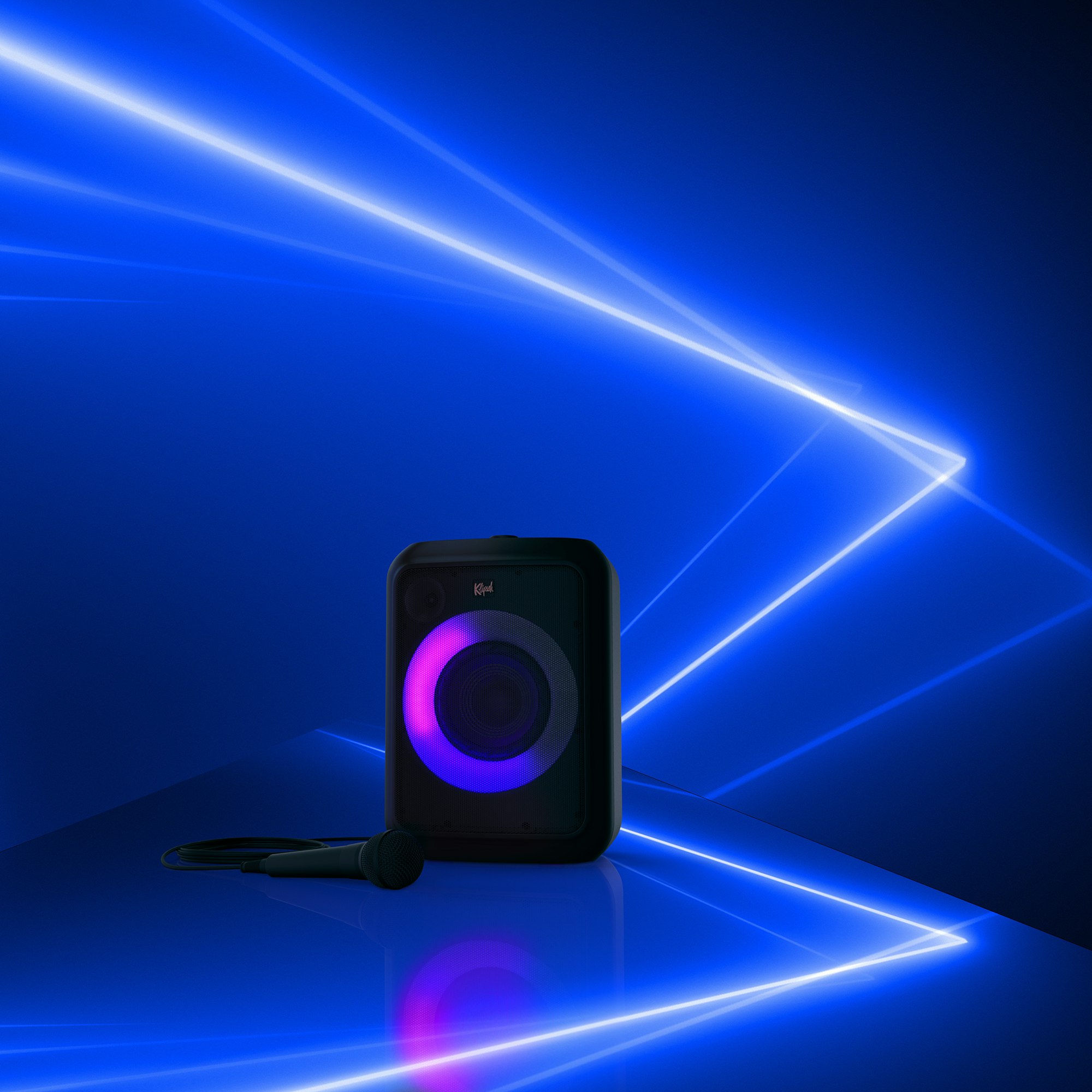GIG XL in Blue Laser Light Room 2000x2000